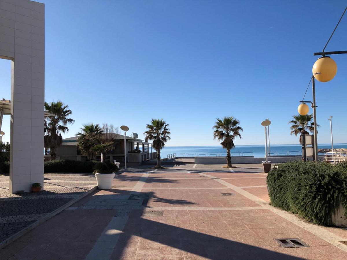 Appartamento A 30 Mt Dal Mare Cecina  Εξωτερικό φωτογραφία